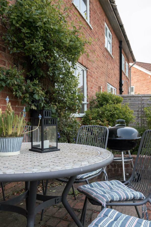 Henley Self Catering House Villa ภายนอก รูปภาพ