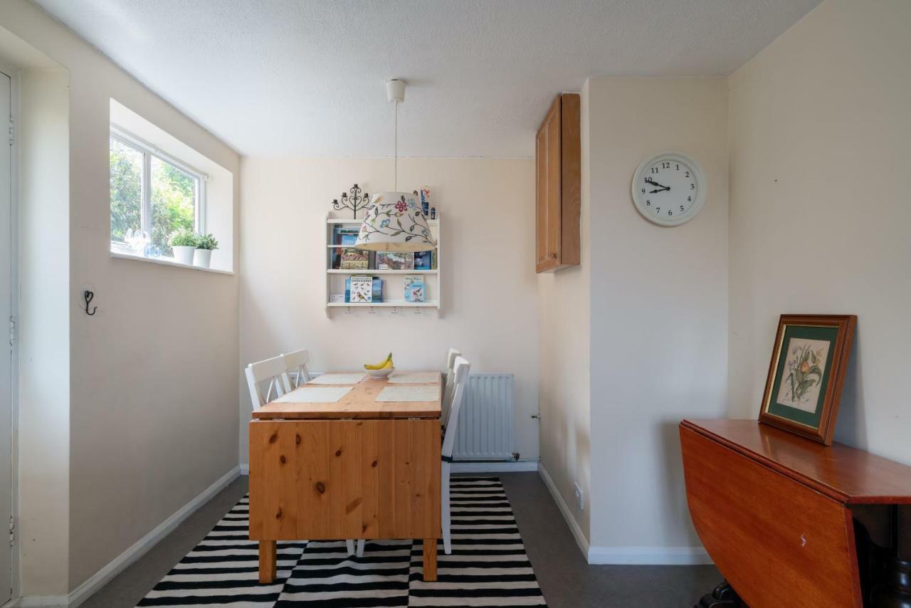 Henley Self Catering House Villa ภายนอก รูปภาพ