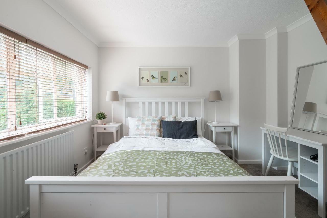 Henley Self Catering House Villa ภายนอก รูปภาพ